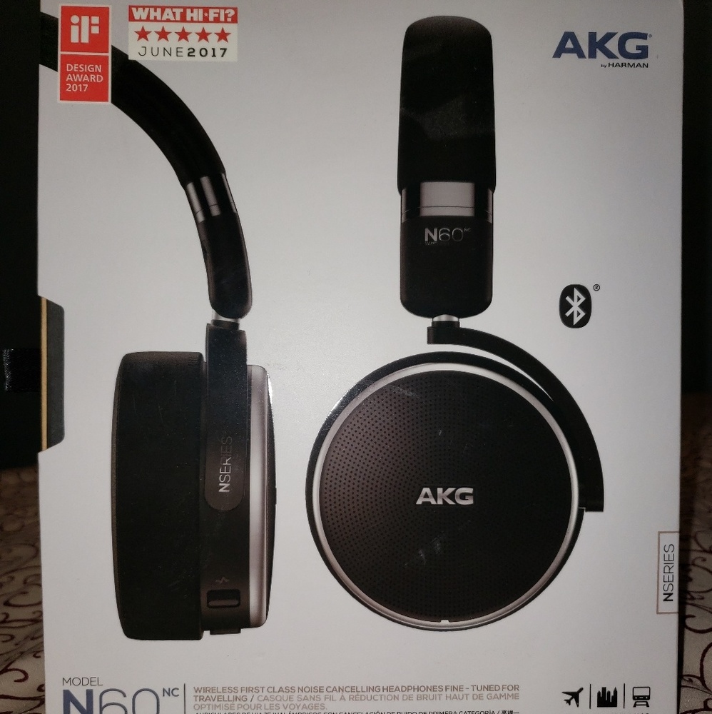 AKG N60 WIRELESS HEADPHONES NOISE CANCELLATION.